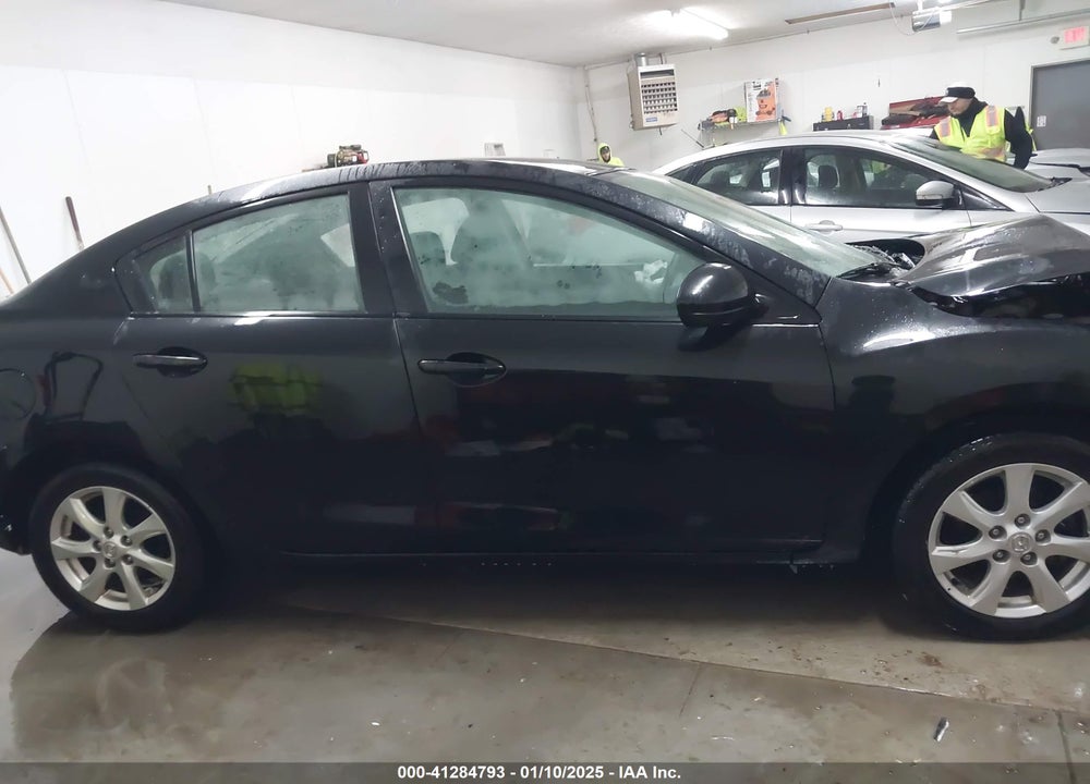 2010 MAZDA 3 I TOURING VIN: JM1BL1SF5A1323205
