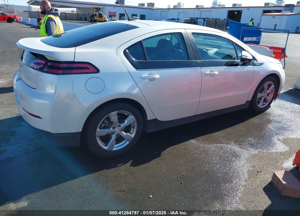 2013 CHEVROLET VOLT VIN: 1G1RB6E48DU101360