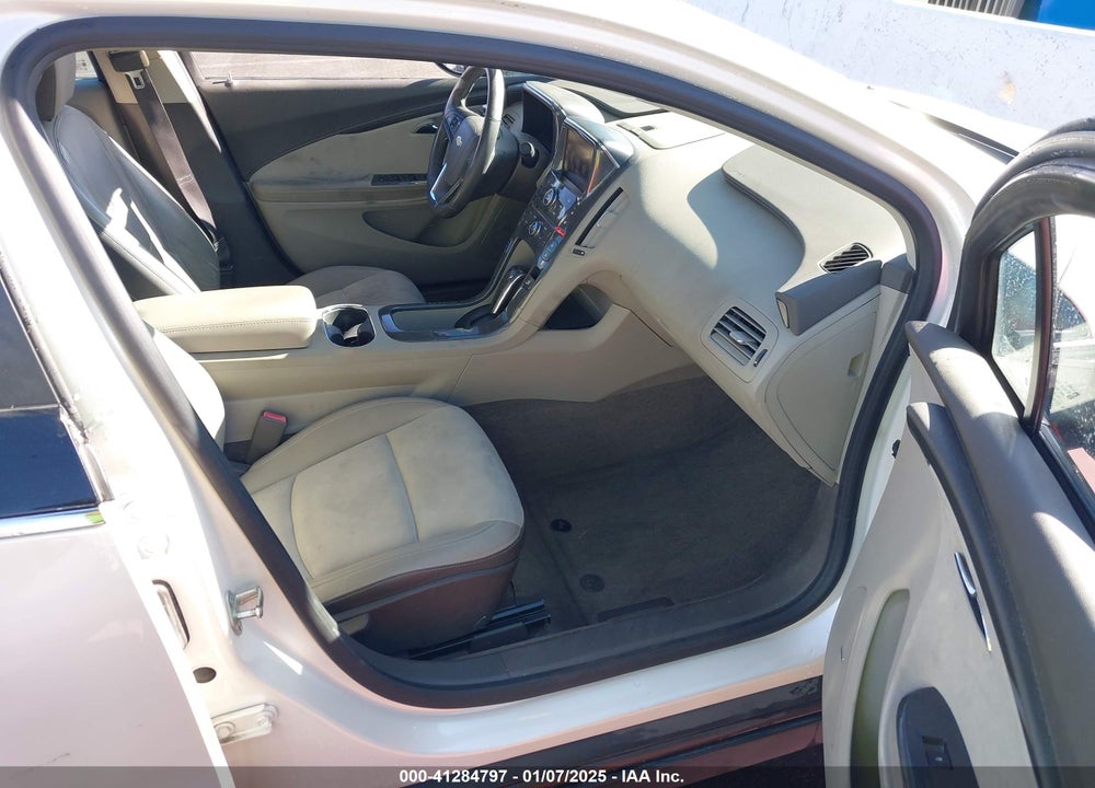 2013 CHEVROLET VOLT VIN: 1G1RB6E48DU101360