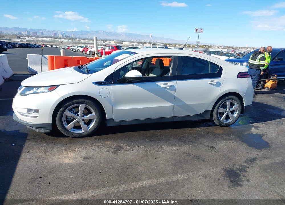 2013 CHEVROLET VOLT VIN: 1G1RB6E48DU101360