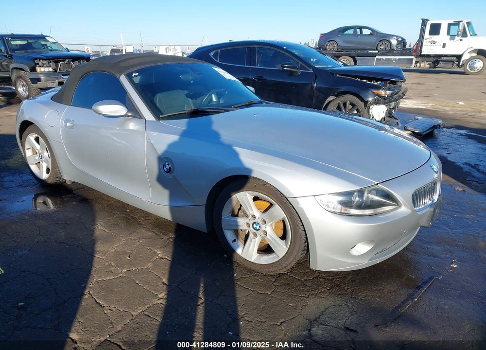 2005 BMW Z4 2.5I VIN: 4USBT33585LS55620