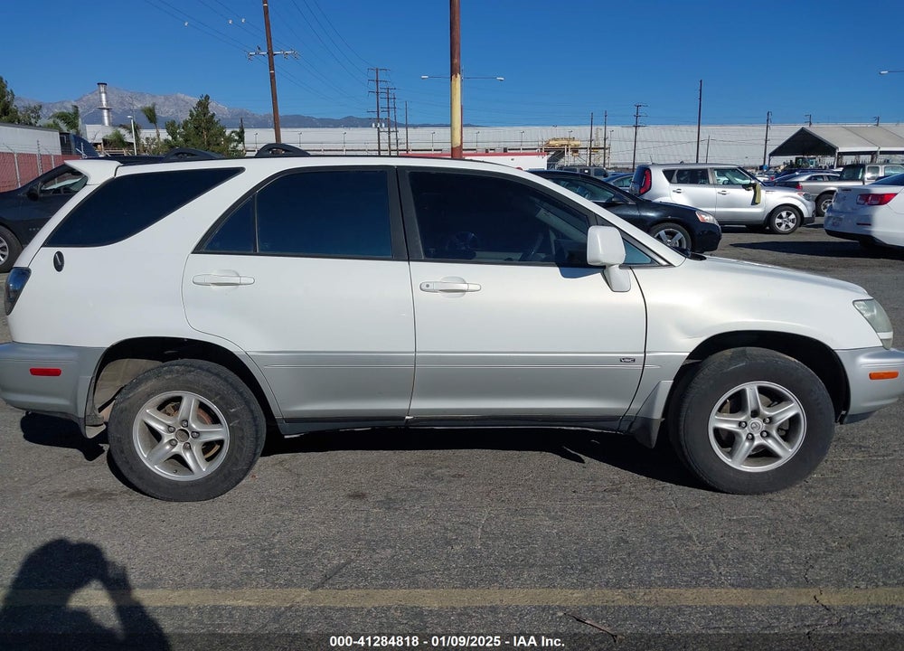 2002 LEXUS RX 300 VIN: JTJGF10U820130260