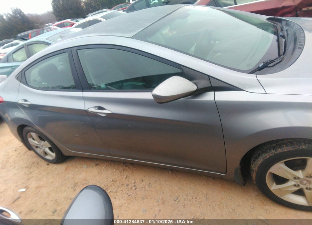 2013 HYUNDAI ELANTRA VIN: KMHDH4AE7DU666309