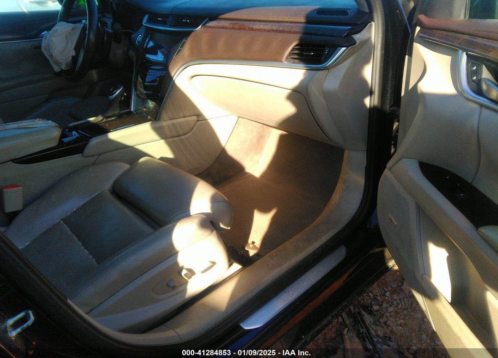 2013 CADILLAC XTS VIN: 2G61P5S32D9220789