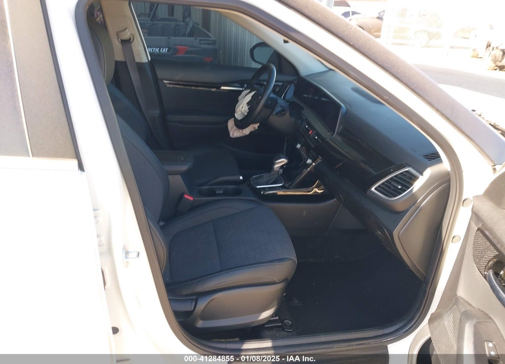 2024 KIA SELTOS VIN: KNDEU2AA9R7553361