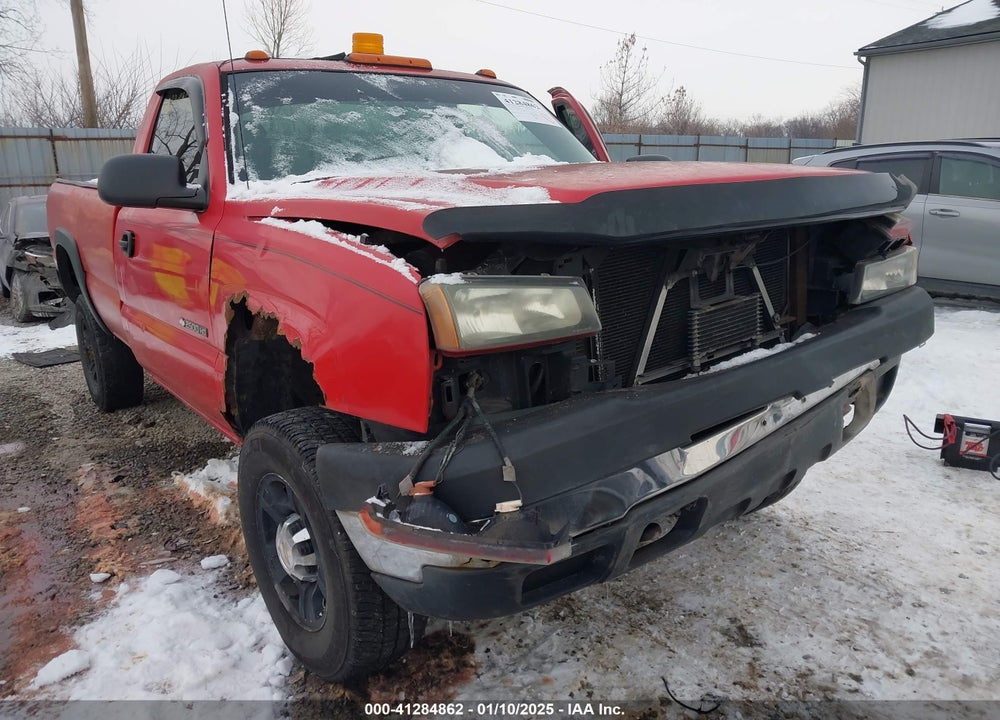 2005 CHEVROLET SILVERADO 2500HD WORK TRUCK VIN: 1GCHK24U95E257271