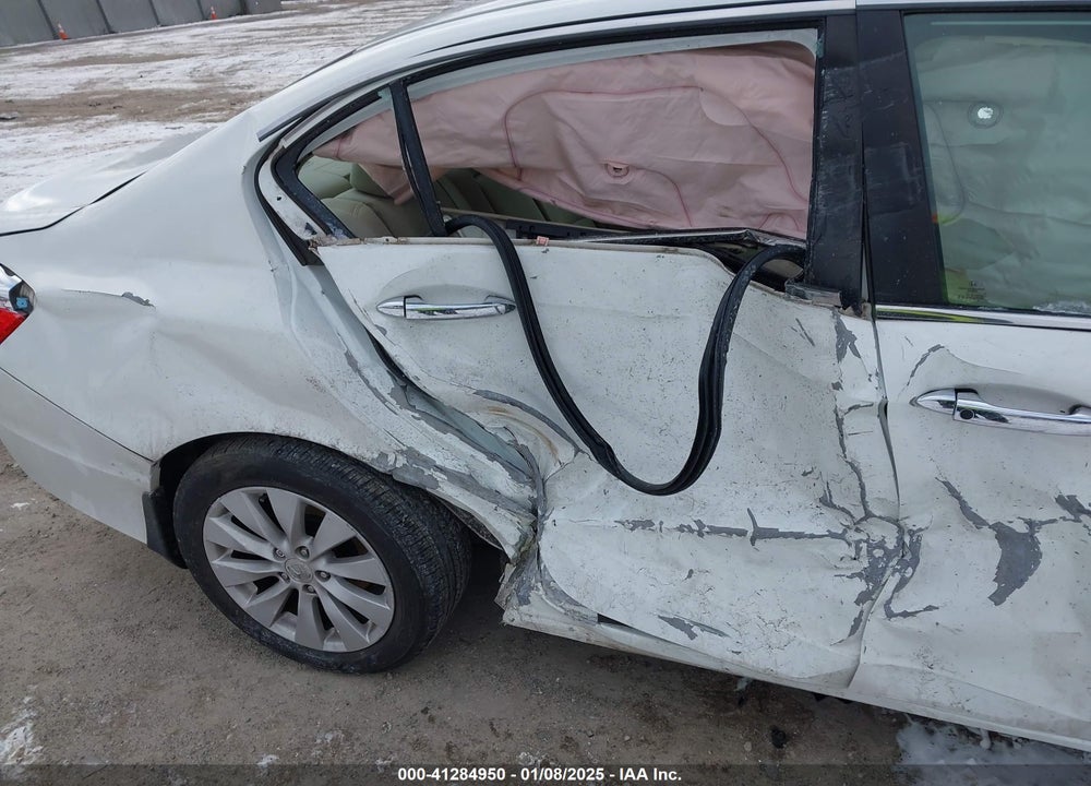 2013 HONDA ACCORD VIN: 1HGCR2F7XDA074997