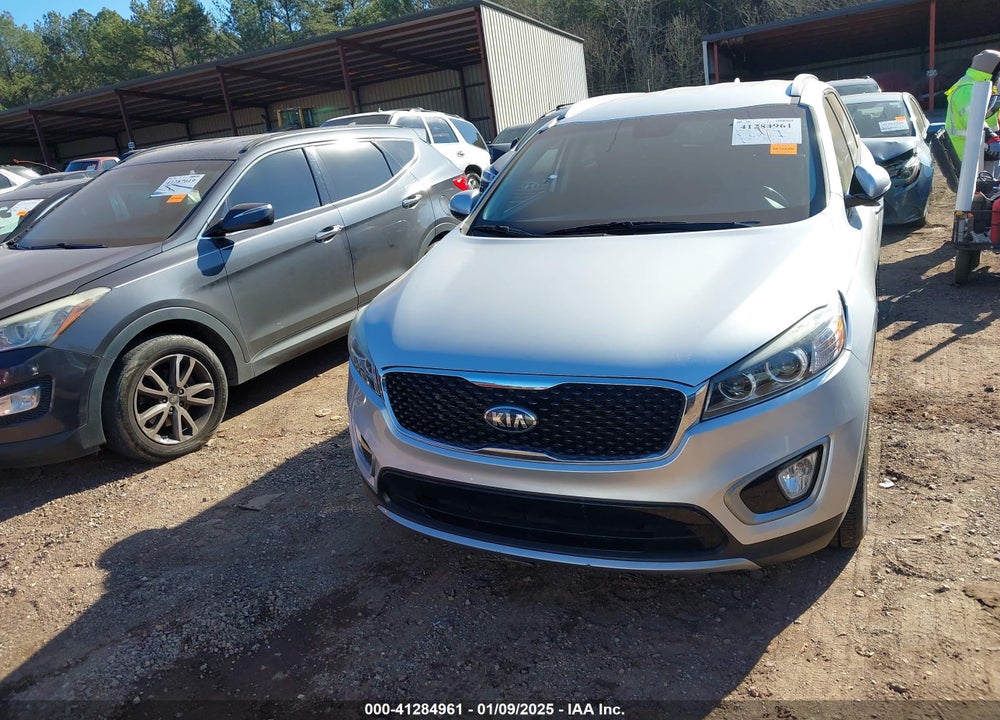 2017 KIA SORENTO 3.3L EX VIN: 5XYPH4A55HG192675