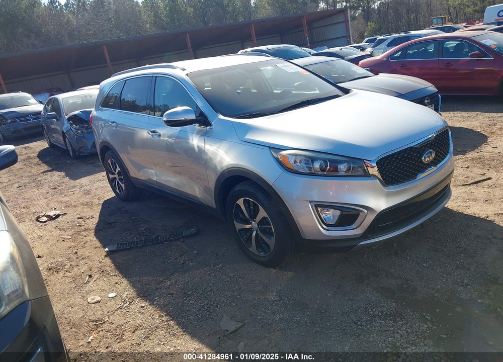 2017 KIA SORENTO 3.3L EX VIN: 5XYPH4A55HG192675