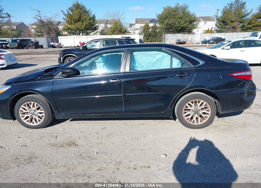2017 TOYOTA CAMRY VIN: 4T1BF1FK7HU343085