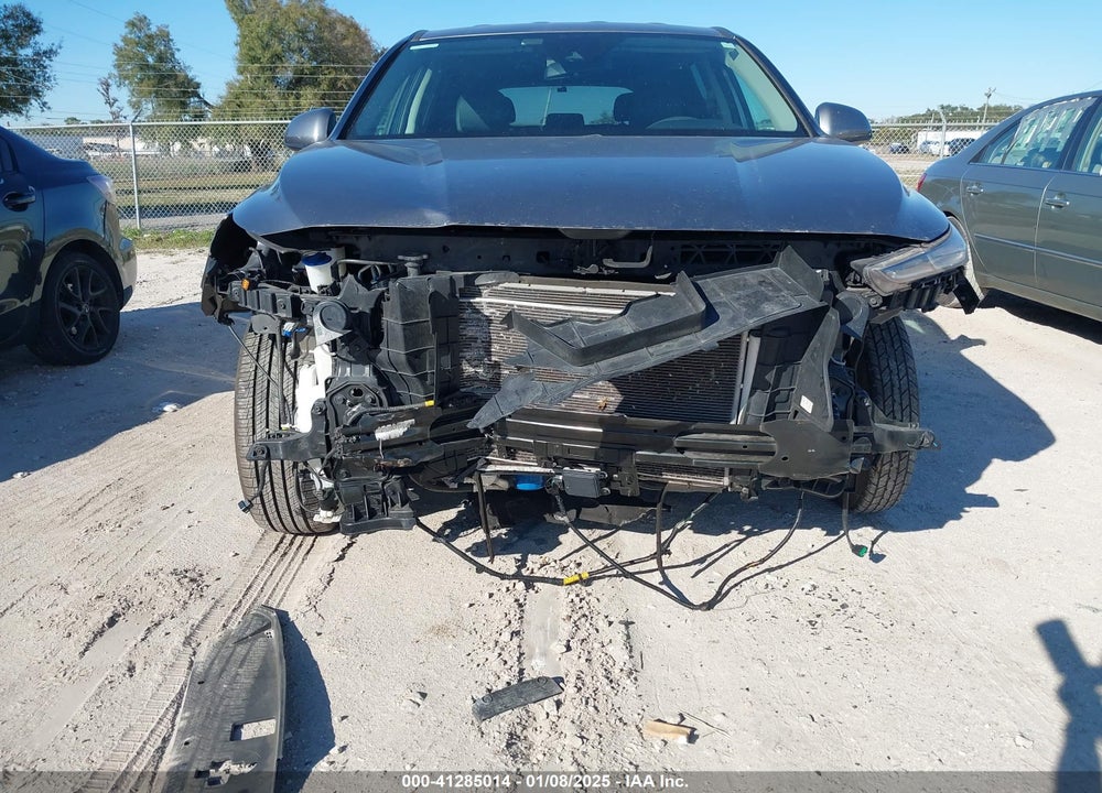 2019 HYUNDAI SANTA FE SE VIN: 5NMS23AD0KH027725