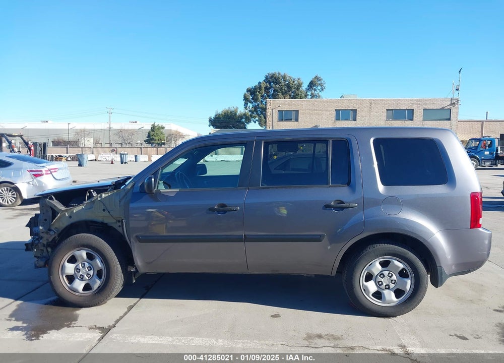 2015 HONDA PILOT LX VIN: 5FNYF4H2XFB016635