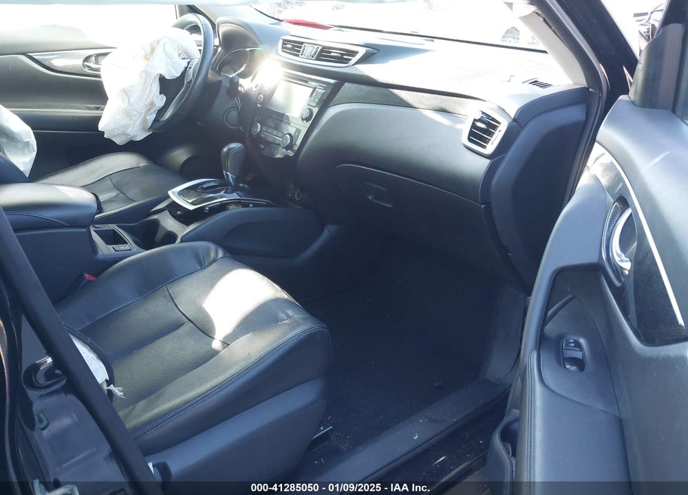 2015 NISSAN ROGUE SL VIN: 5N1AT2MV9FC916093