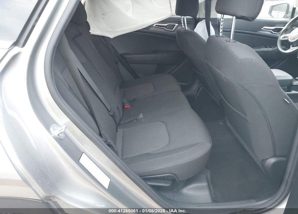 2023 KIA SPORTAGE LX VIN: KNDPUCAF8P7144128