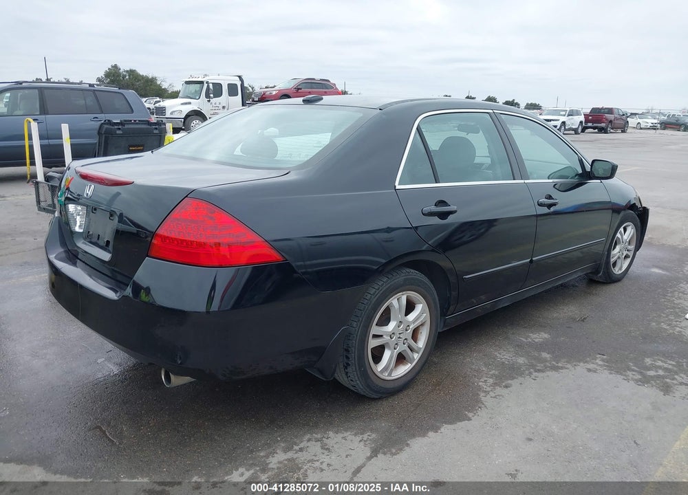 2007 HONDA ACCORD 2.4 EX VIN: 1HGCM56877A173614