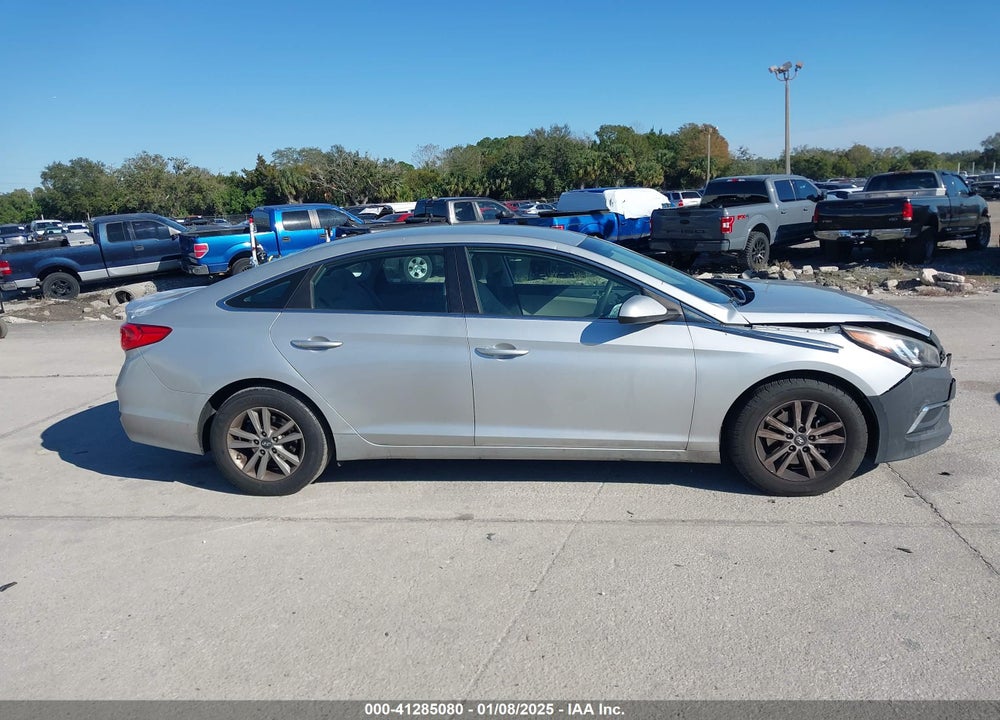 2017 HYUNDAI SONATA VIN: 5NPE24AF4HH492878