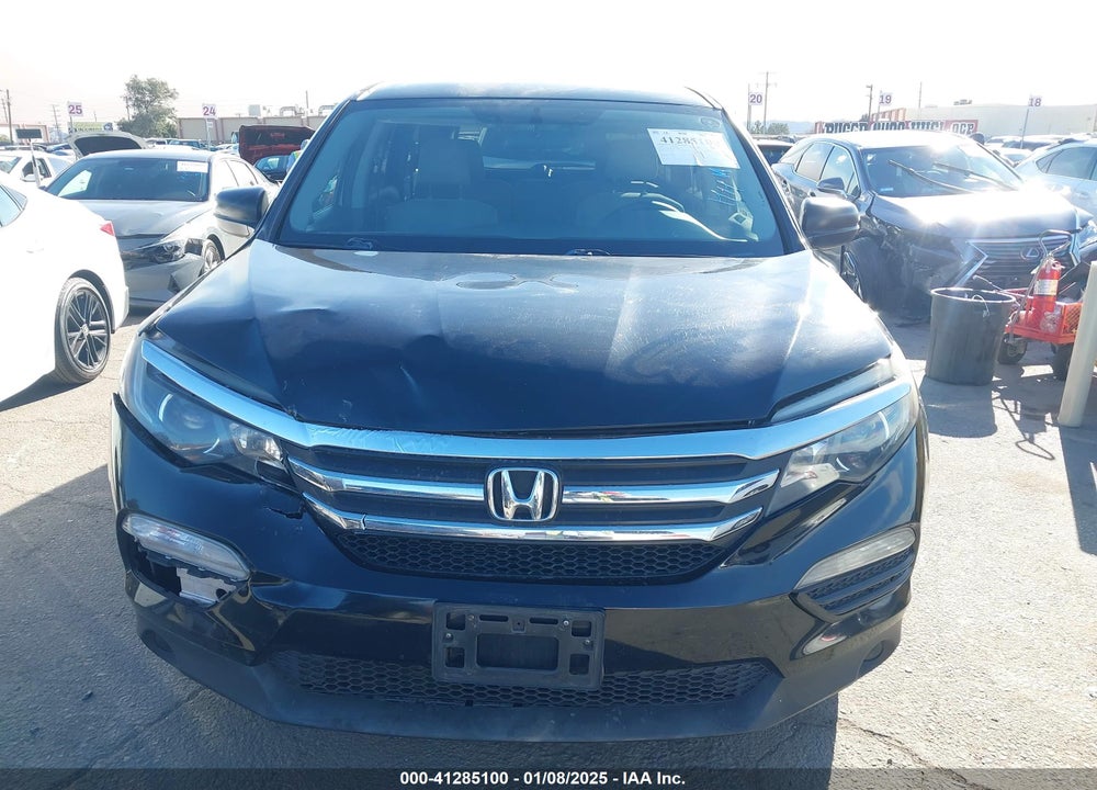2018 HONDA PILOT LX VIN: 5FNYF5H18JB004294