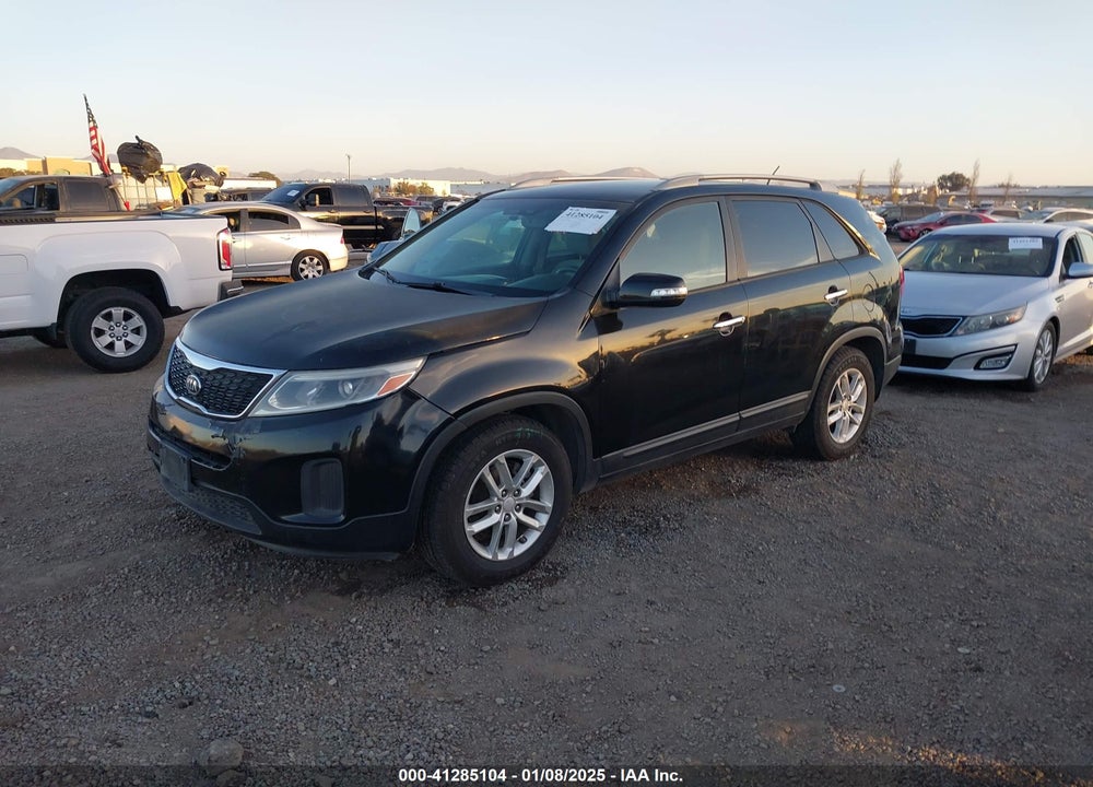 2015 KIA SORENTO LX V6 VIN: 5XYKT4A78FG609729