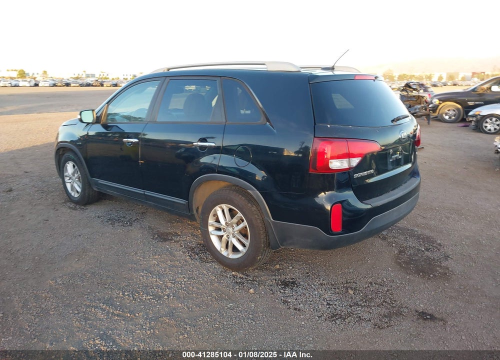 2015 KIA SORENTO LX V6 VIN: 5XYKT4A78FG609729
