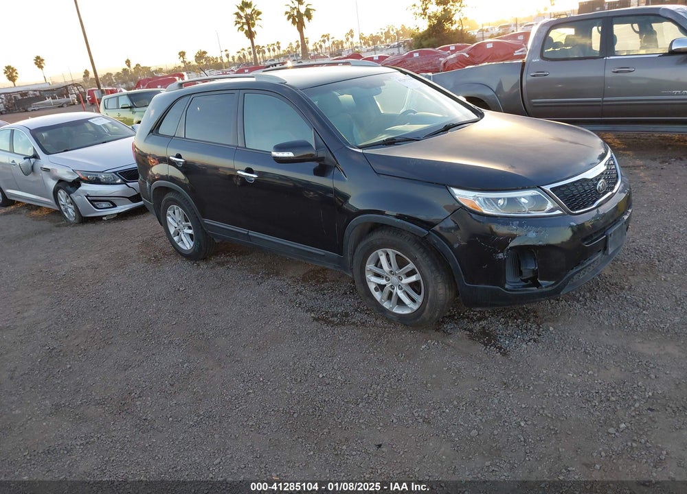 2015 KIA SORENTO LX V6 VIN: 5XYKT4A78FG609729