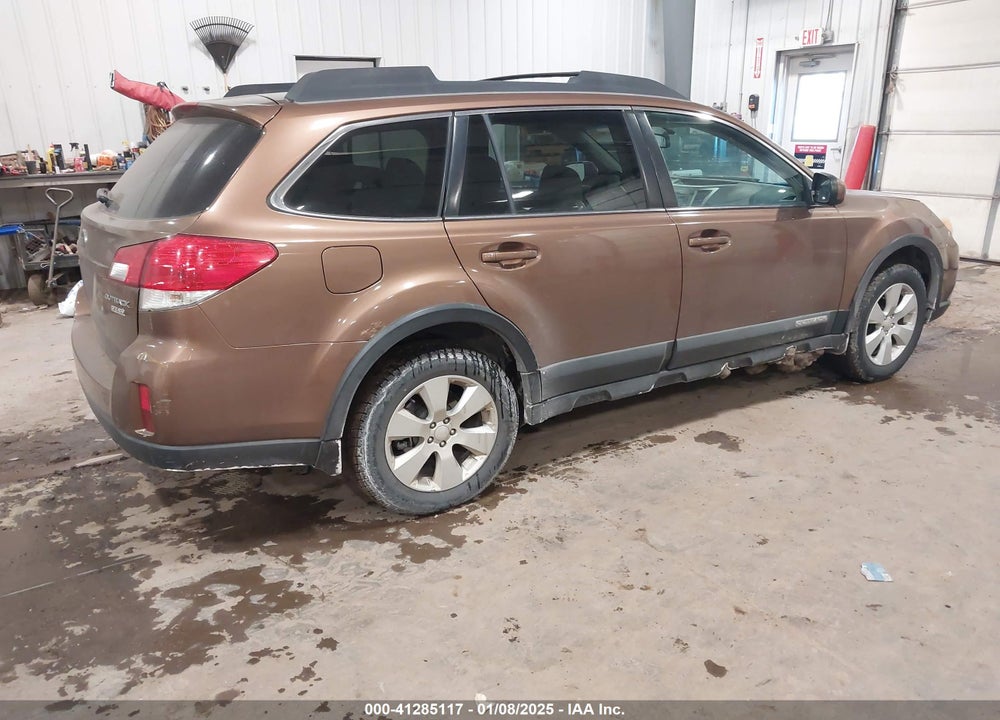 2011 SUBARU OUTBACK 2.5I PREMIUM VIN: 4S4BRBCC3B3316389