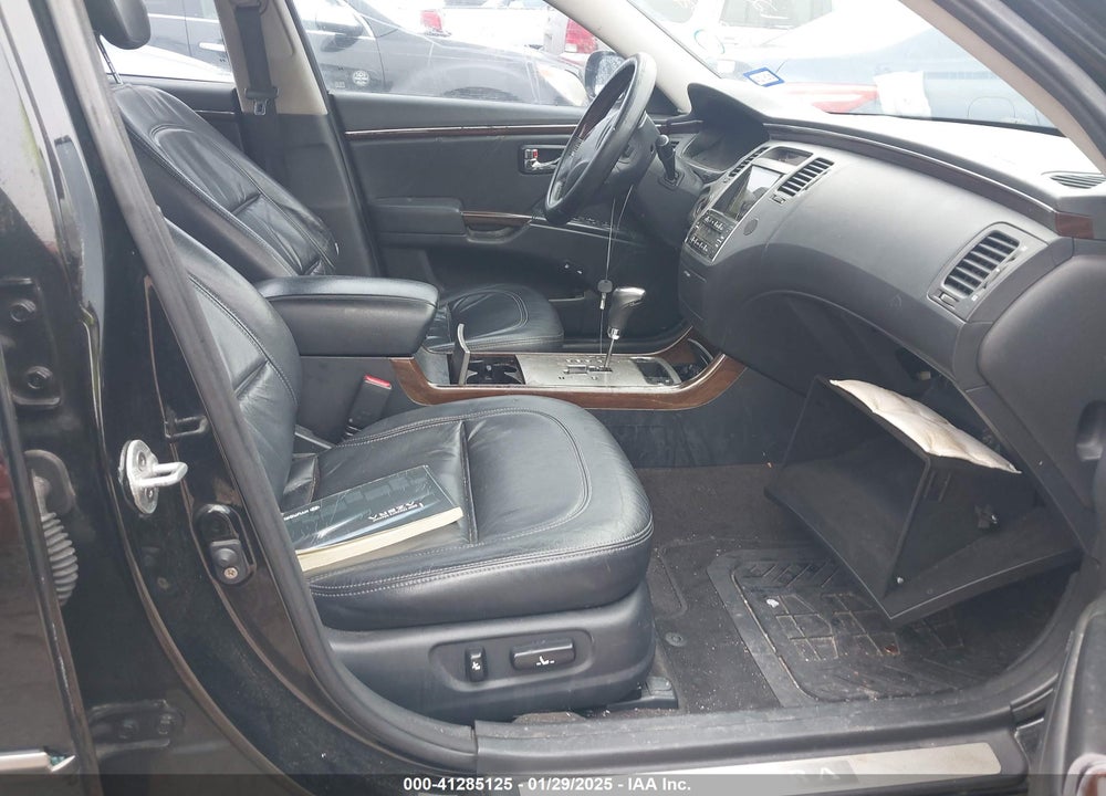 2009 HYUNDAI AZERA VIN: KMHFC46F49A392441