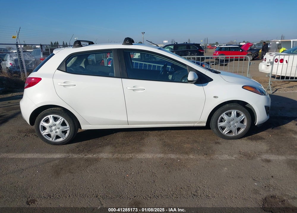 2014 MAZDA MAZDA2 VIN: JM1DE1KZ3E0186094