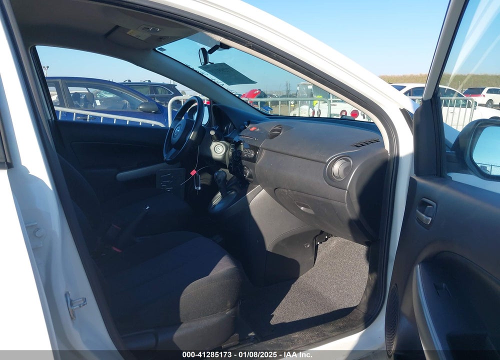 2014 MAZDA MAZDA2 VIN: JM1DE1KZ3E0186094