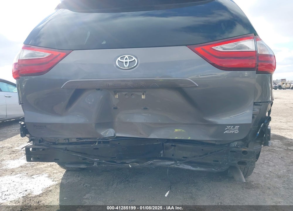 2017 TOYOTA SIENNA XLE LIMITED VIN: 5TDDZ3DC3HS186803