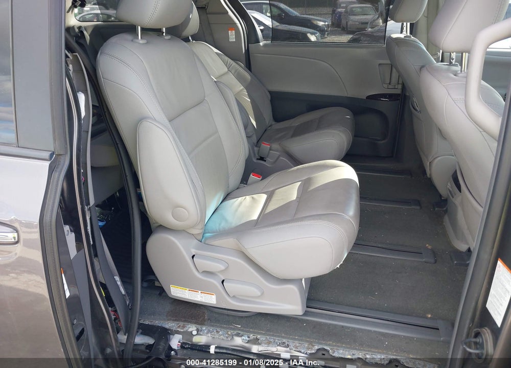 2017 TOYOTA SIENNA XLE LIMITED VIN: 5TDDZ3DC3HS186803