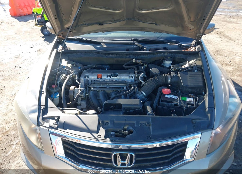 2008 HONDA ACCORD 2.4 LX VIN: 1HGCP26308A141213