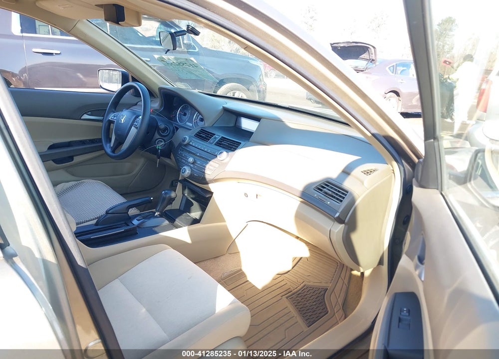 2008 HONDA ACCORD 2.4 LX VIN: 1HGCP26308A141213