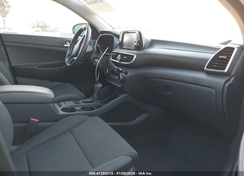 2020 HYUNDAI TUCSON SE VIN: KM8J2CA4XLU134847