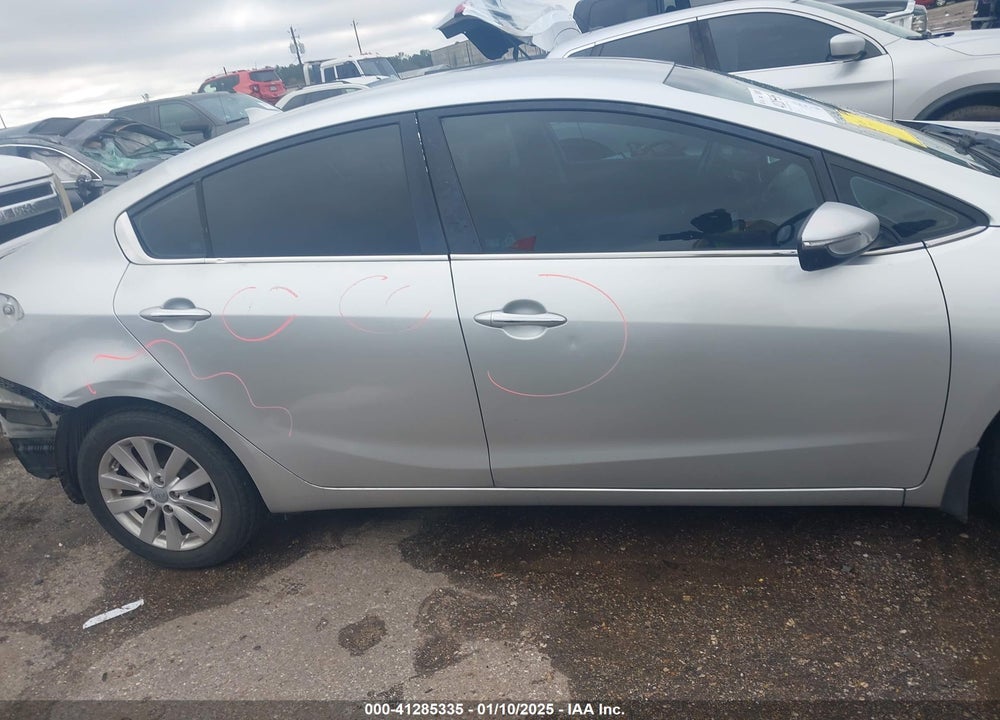 2014 KIA FORTE VIN: KNAFX4A80E5152014