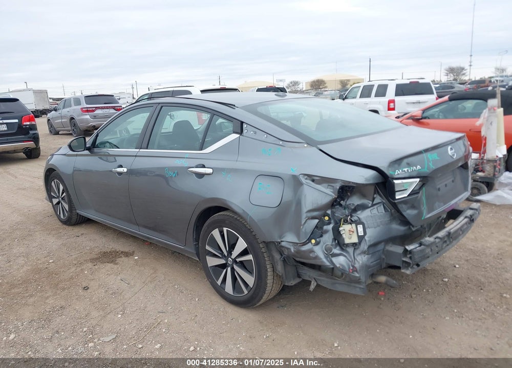 2021 NISSAN ALTIMA VIN: 1N4BL4DV0MN389007