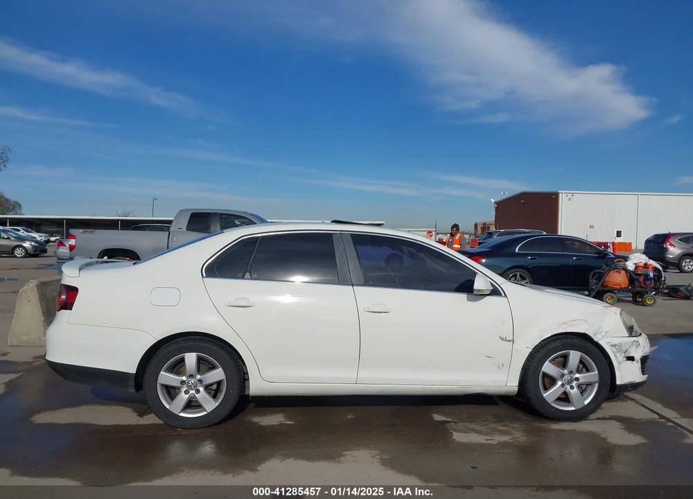 2008 VOLKSWAGEN JETTA SE/SEL VIN: 3VWRM71K38M038008