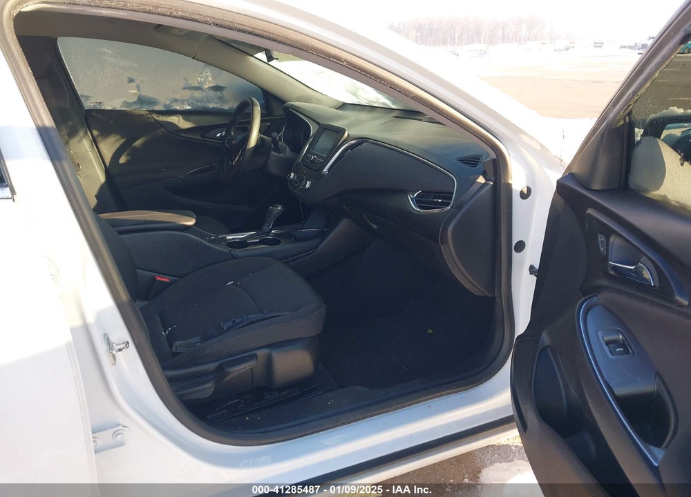 2018 CHEVROLET MALIBU VIN: 1G1ZD5STXJF146770