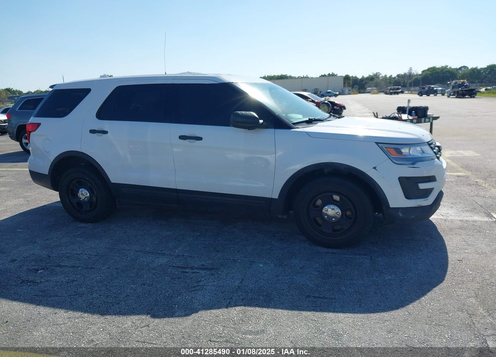 2017 FORD POLICE INTERCEPTOR VIN: 1FM5K8AR0HGA04205