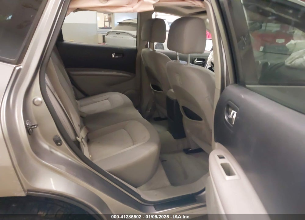 2011 NISSAN ROGUE SV VIN: JN8AS5MV0BW684800