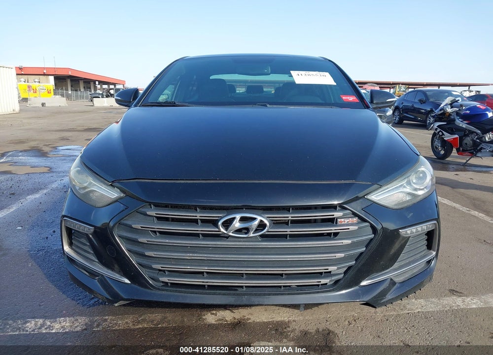 2017 HYUNDAI ELANTRA VIN: KMHD04LB2HU329188
