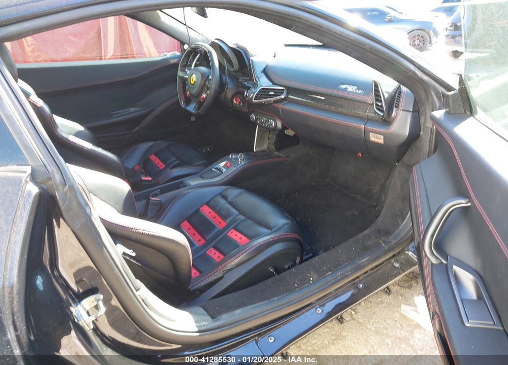 2011 FERRARI 458 ITALIA VIN: ZFF67NFA7B0178589