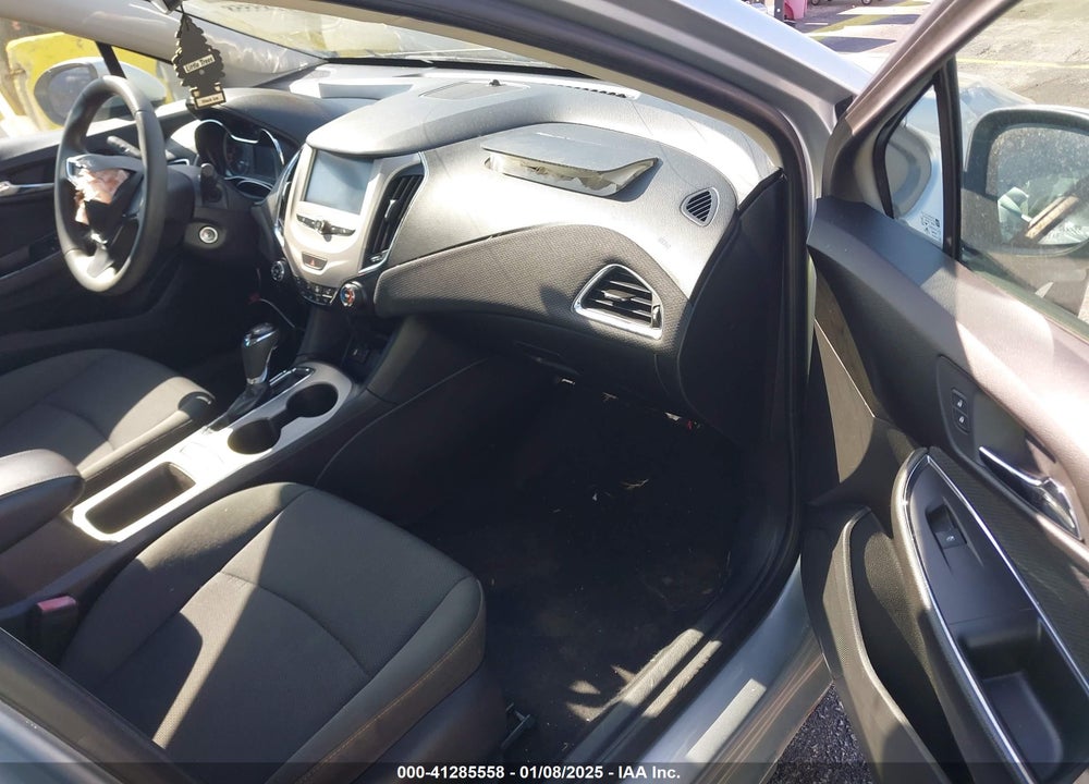 2017 CHEVROLET CRUZE LS AUTO VIN: 1G1BC5SM8H7258226
