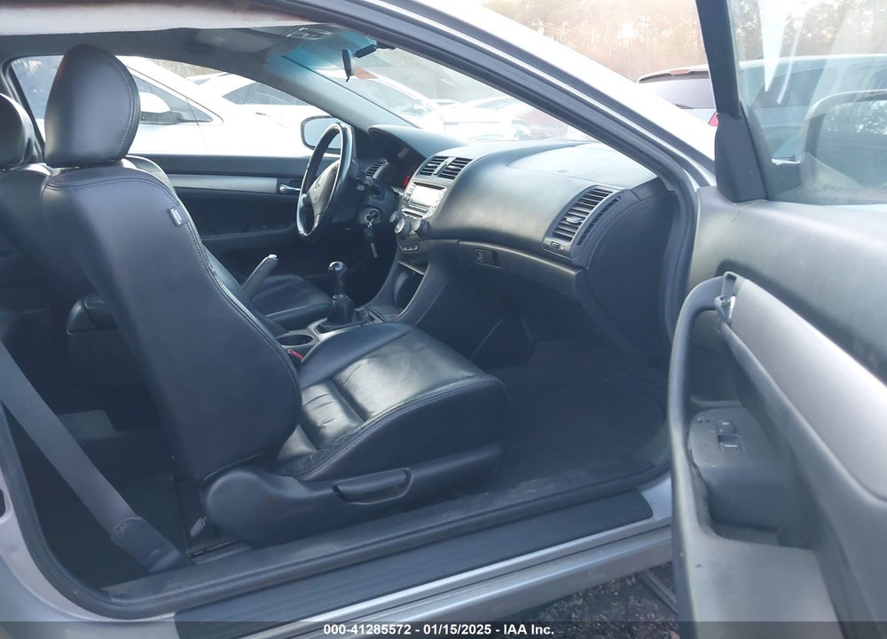 2004 HONDA ACCORD 2.4 EX VIN: 1HGCM71654A015379