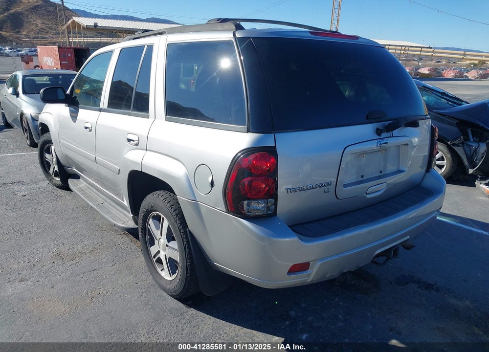 2007 CHEVROLET TRAILBLAZER LT VIN: 1GNDT13S572309819