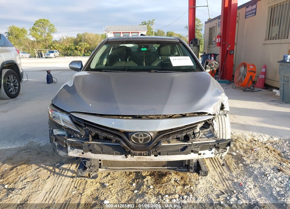 2018 TOYOTA CAMRY VIN: 4T1B11HK6JU580734