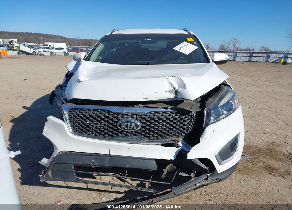 2018 KIA SORENTO 3.3L LX VIN: 5XYPGDA53JG408726