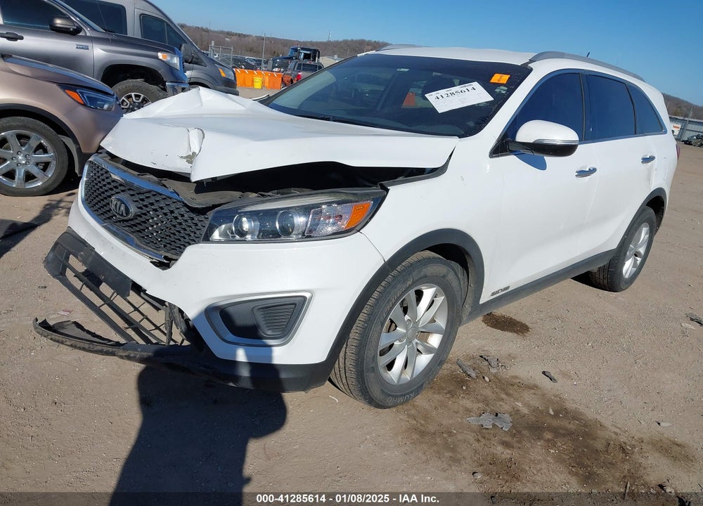 2018 KIA SORENTO 3.3L LX VIN: 5XYPGDA53JG408726