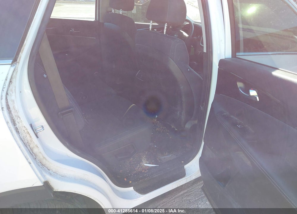 2018 KIA SORENTO 3.3L LX VIN: 5XYPGDA53JG408726