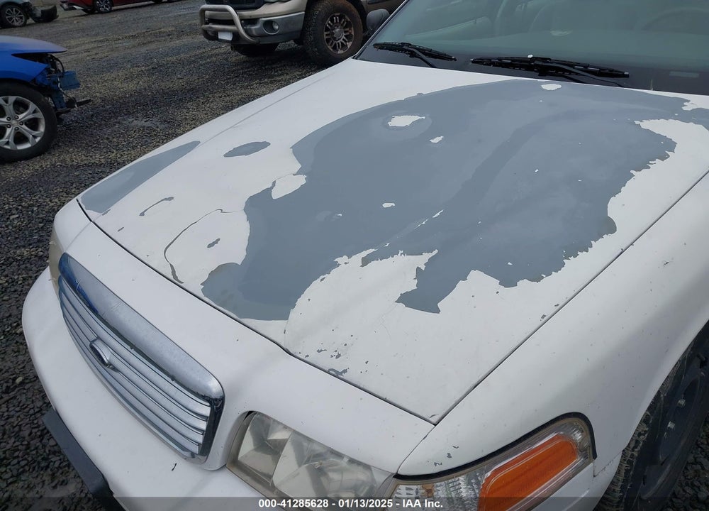 2004 FORD CROWN VICTORIA STANDARD VIN: 2FAFP73W64X118646