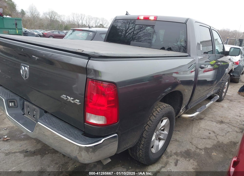 2019 RAM 1500 CLASSIC VIN: 1C6RR7LT8KS654366